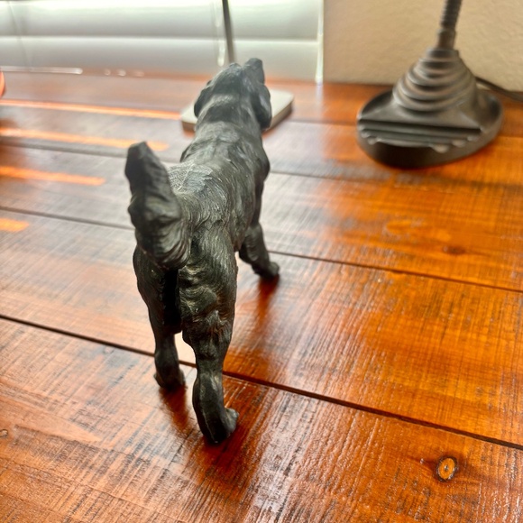 Cast Iron Dog Figure - Picture 4 of 4